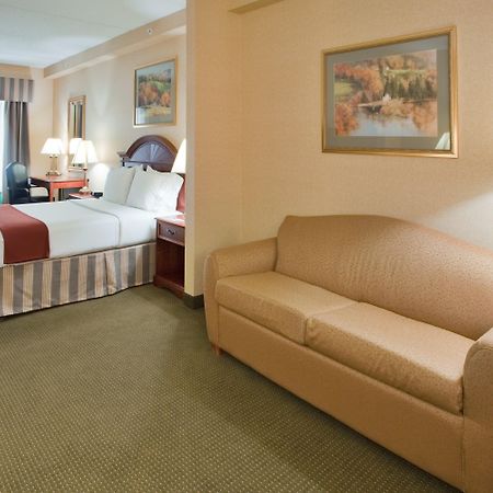 Holiday Inn Express Hotel & Suites Drums-Hazelton, An Ihg Hotel Szoba fotó